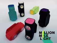 夜跑專用警示燈，可自發(fā)電使用400年