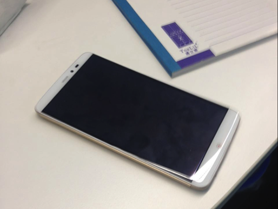 亮點在哪里？PPTV手機真機曝光