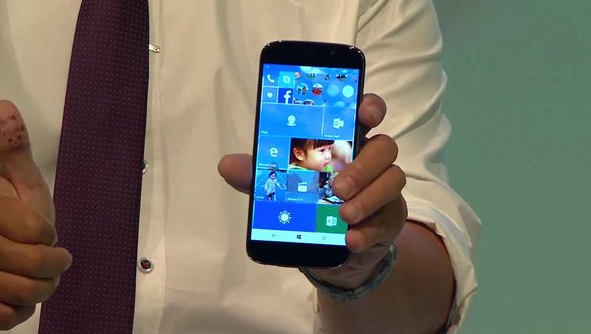 Acer發(fā)布Windows旗艦機(jī)：驍龍808＋支持鼠標(biāo)鍵盤