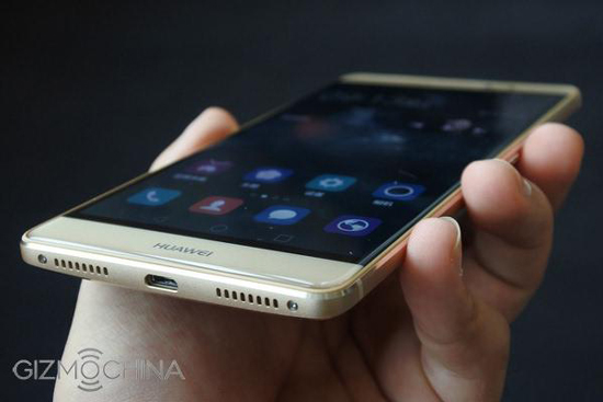 2.5D屏+土豪金 華為Mate S真機(jī)提亮相！