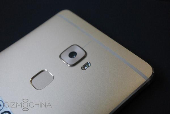 2.5D屏+土豪金 華為Mate S真機(jī)提亮相！