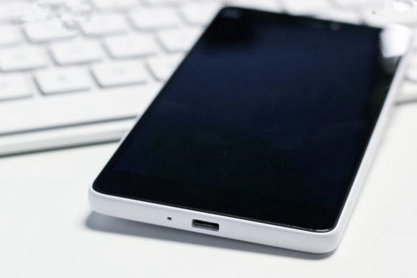 科客晚報(bào) 性能強(qiáng)機(jī)小米4c竟是這價(jià)，沒(méi)下巴的HTC你愛(ài)嗎…