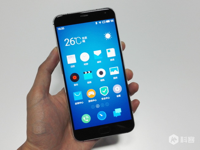 還以為iPhone又發(fā)布了，魅族PRO 5上手圖賞