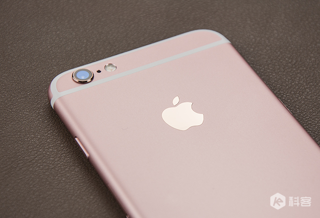 iPhone 6s開(kāi)箱圖賞：誰(shuí)說(shuō)粉色就娘炮？
