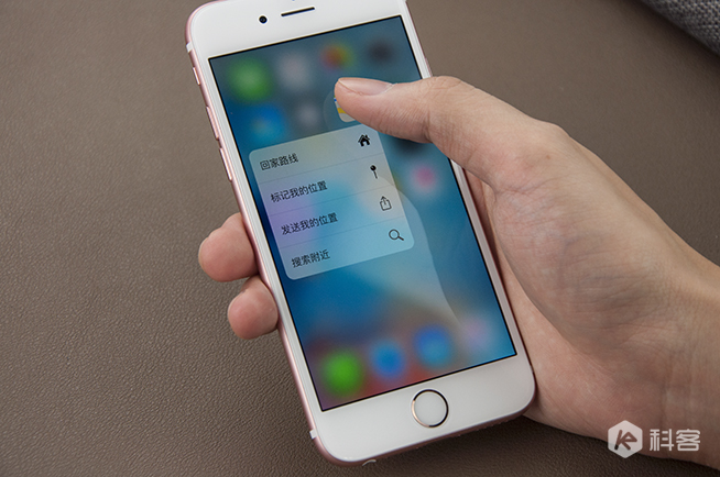 iPhone 6s開(kāi)箱圖賞：誰(shuí)說(shuō)粉色就娘炮？