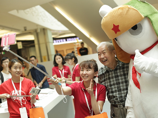 小米4c線下全國(guó)首賣,竟比iPhone 6s還火爆!