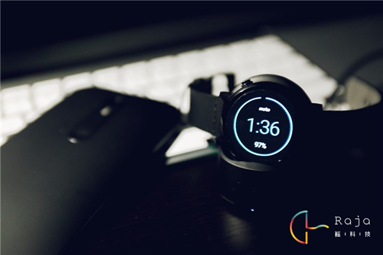 顏值更高更完美的智能手表，第二代Moto 360開箱