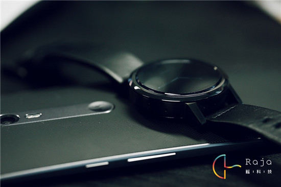 顏值更高更完美的智能手表，第二代Moto 360開箱