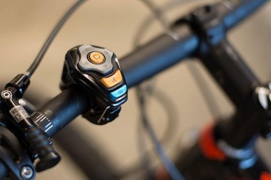 這款自行車頭盔竟然能接電話？