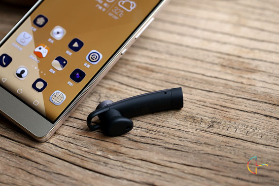 榮耀小口哨賞：長得像口哨的智能藍(lán)牙耳機