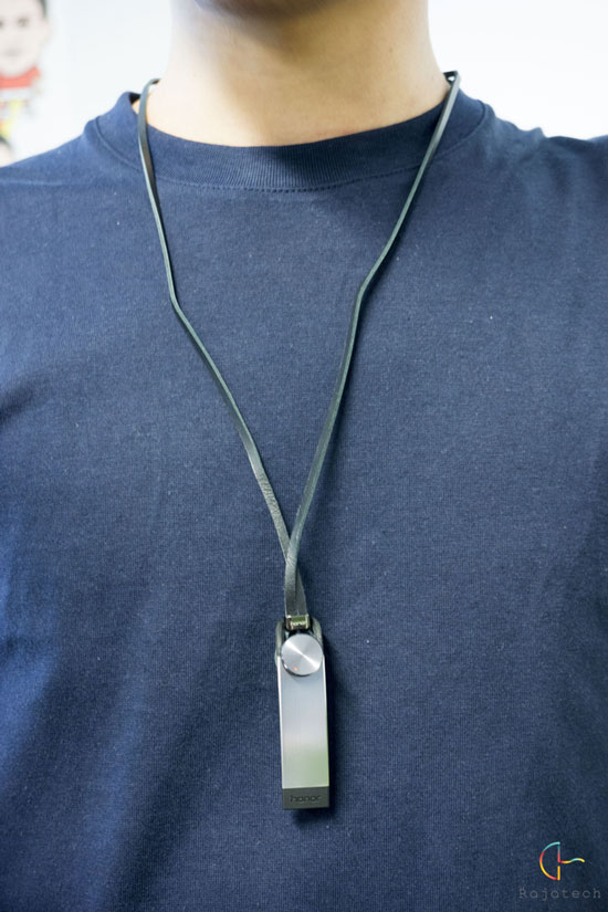 榮耀小口哨賞：長得像口哨的智能藍(lán)牙耳機