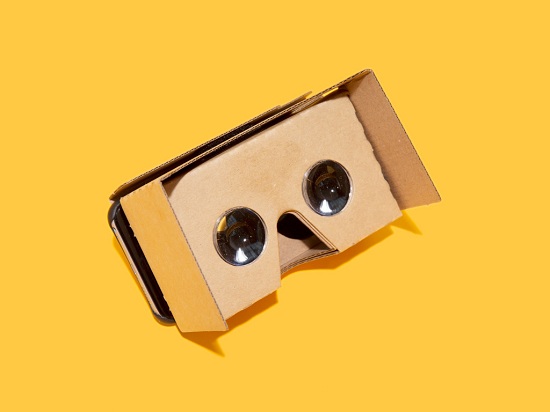 VR眼鏡一邊去！谷歌十幾塊成本的紙盒火了