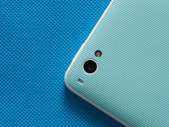 堅果手機特別版本，或?qū)o緣全網(wǎng)通