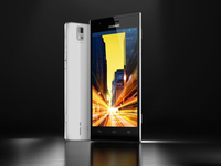 視頻：工信部賣(mài)隊(duì)友 千元金屬機(jī)榮耀5X上手視頻曝光