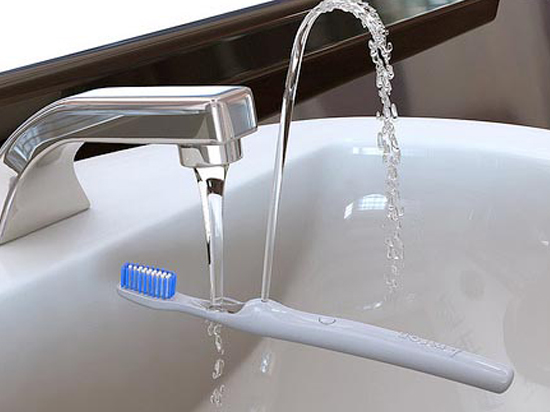 Rinser噴泉牙刷：沒(méi)有漱口杯也能刷牙