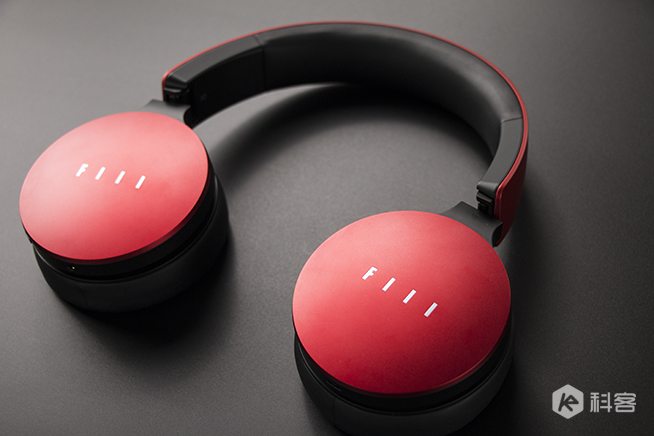 全球同檔中最好？汪峰原創(chuàng)品牌fiil耳機圖賞