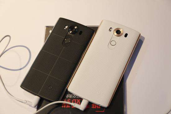 4998元！國行版LG V10發(fā)布：雙前置鏡頭+雙屏幕