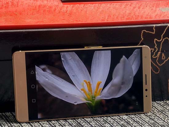 華為手機(jī)高端市場遇冷 Mate 7傳奇難續(xù)