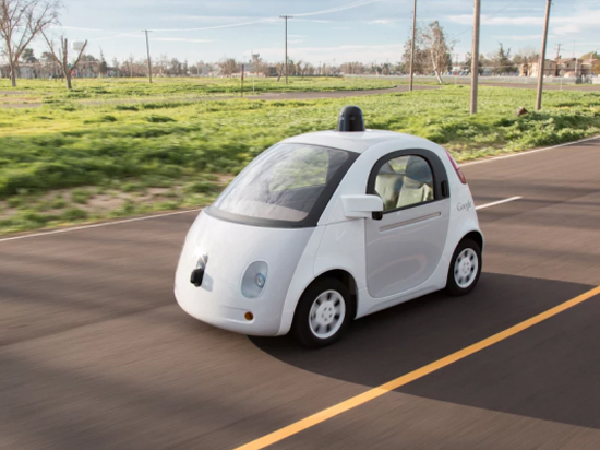 研究發(fā)現(xiàn)：自動(dòng)駕駛比人類駕駛更加安全