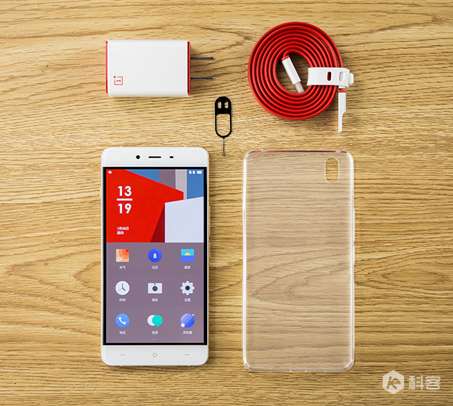 一加手機X開箱圖賞：顏值擔(dān)當(dāng)?shù)那гp旗艦