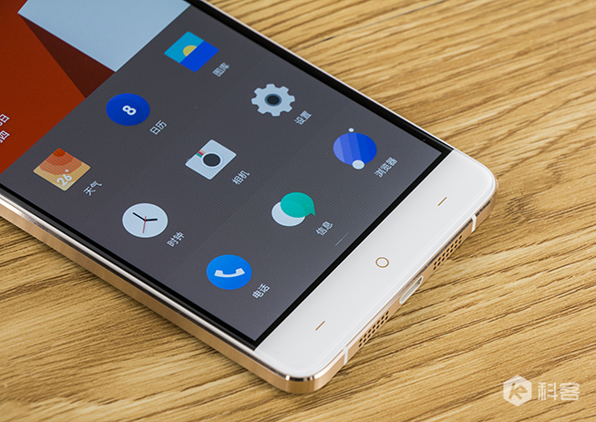 一加手機X開箱圖賞：顏值擔(dān)當(dāng)?shù)那гp旗艦