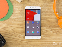 一加手機X開箱圖賞：顏值擔當?shù)那гp旗艦