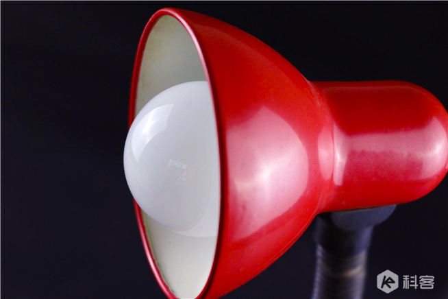 給生活加點色彩，AddLight智能蘑菇燈體驗