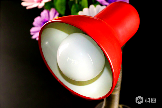 給生活加點色彩，AddLight智能蘑菇燈體驗