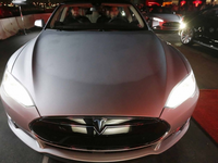 特斯拉變聰明了！自動(dòng)駕駛之余還能學(xué)技能