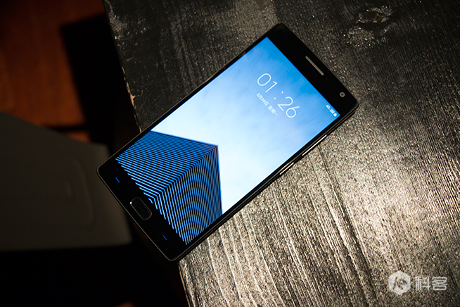 從461天到93天 一加為什么急著推一加手機X