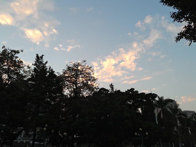 繼承夢(mèng)想的旗艦之作？魅族PRO 5體驗(yàn)評(píng)測(cè)