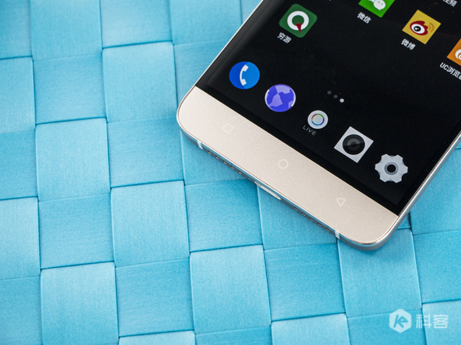 重新定義千元機(jī)？樂視樂1s開箱圖賞