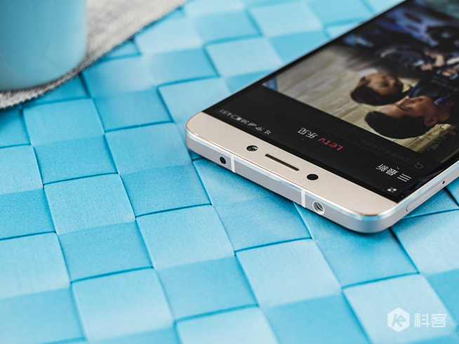 重新定義千元機(jī)？樂視樂1s開箱圖賞