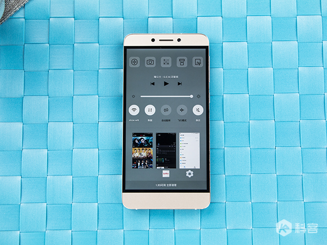 重新定義千元機(jī)？樂視樂1s開箱圖賞