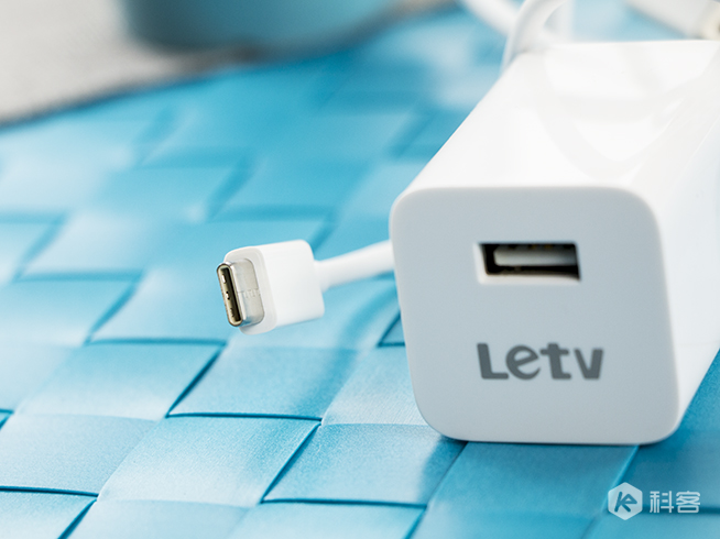 重新定義千元機(jī)？樂視樂1s開箱圖賞