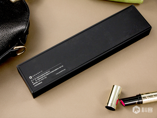 女神高圓圓設(shè)計(jì)！Amazfit智能手環(huán)圖賞