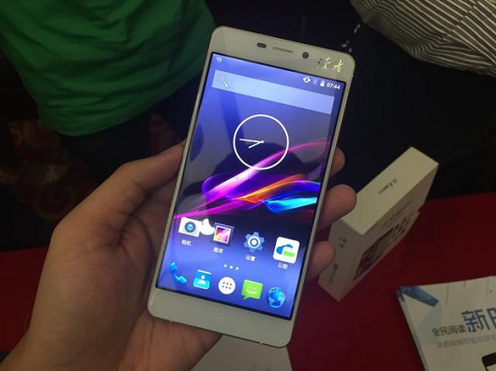 《讀者》發(fā)布首款智能雙屏手機(jī)，你怎么看？