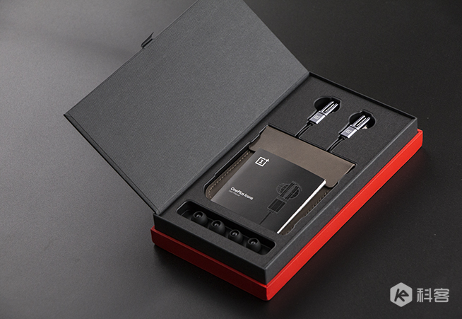 399元能媲美3000元嗎？一加金耳耳機(jī)圖賞