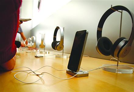 “果粉”怒了！蘋果專賣店拒絕換機(jī)