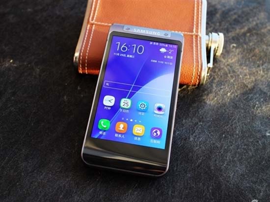 帶著它會頓時(shí)高大上嗎？三星W2016真機(jī)面世