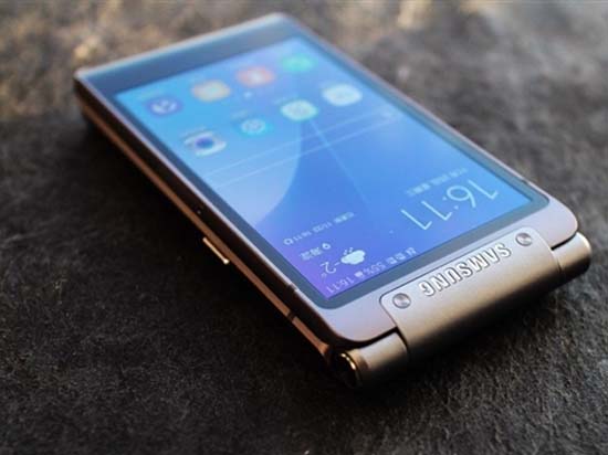 帶著它會頓時(shí)高大上嗎？三星W2016真機(jī)面世