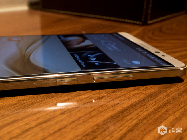 從黑馬到實(shí)力派 華為Mate 8體驗(yàn)評(píng)測(cè)