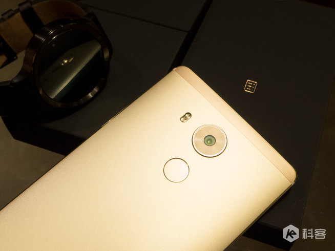 從黑馬到實(shí)力派 華為Mate 8體驗(yàn)評(píng)測(cè)