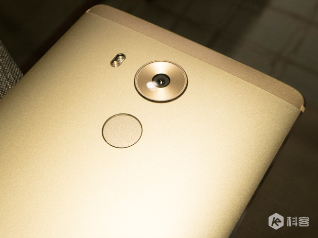 從黑馬到實(shí)力派 華為Mate 8體驗(yàn)評(píng)測(cè)