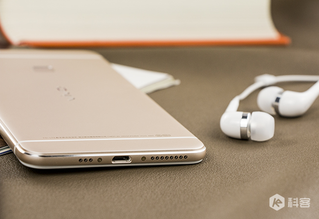 vivo X6圖賞：一體成型鑄就不一樣的金屬質(zhì)感 