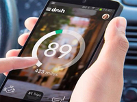 車(chē)況智能追蹤器Dash，汽車(chē)的專(zhuān)用手環(huán)