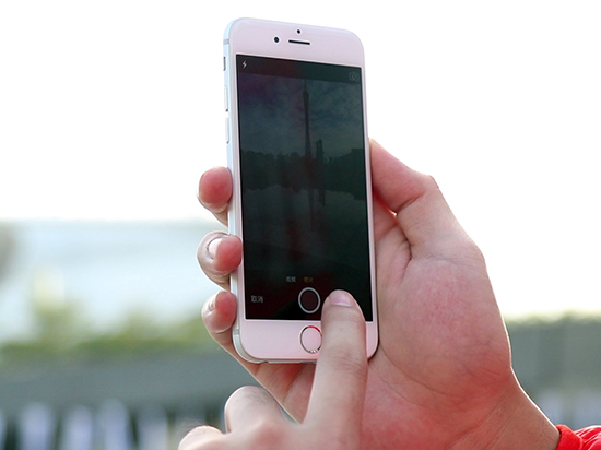 視頻:2分鐘微信教程,教會父母發(fā)圖片/視頻