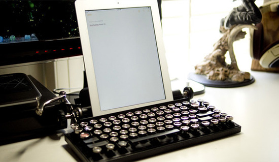 視頻：兼具情懷逼格的復(fù)古機(jī)械鍵盤 Qwerkywriter開箱