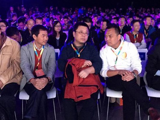 情懷就這樣了！錘子手機(jī)T2宣布年末發(fā)布