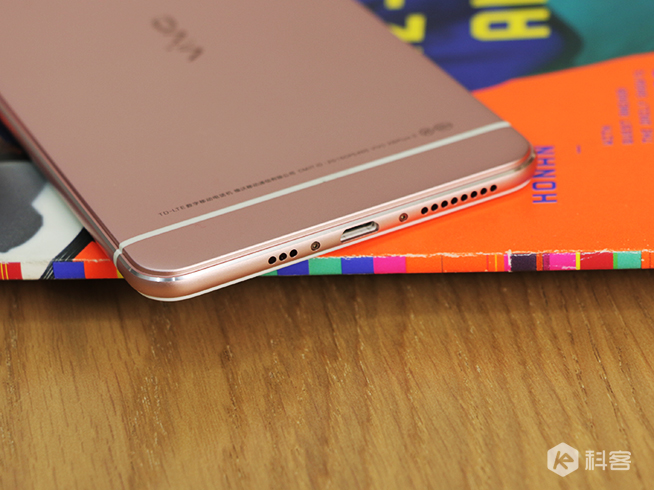 聽歌掃街都可以有 vivo X6 Plus體驗(yàn)評(píng)測(cè)